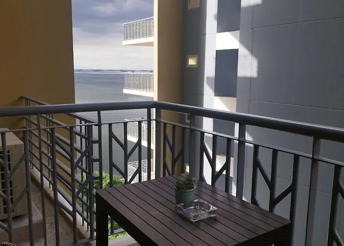 Savvy Combined 5br Near Okada Apartment Manila